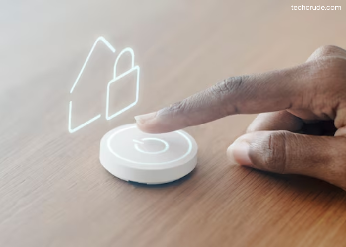 Smart Home Security: Best Devices to Keep Your Home Safe in 2025 Smart Home Security: Best Devices to Keep Your Home Safe in 2025